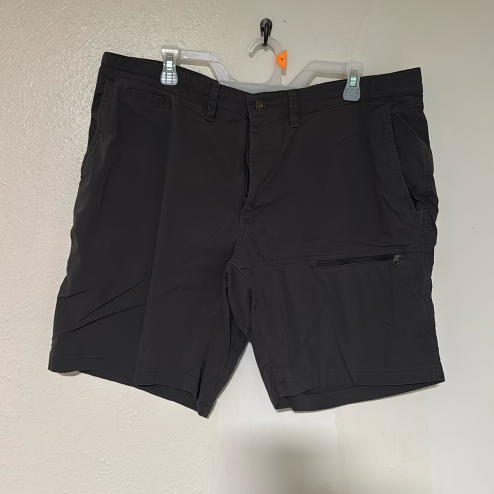 North face draw string cargo shorts
